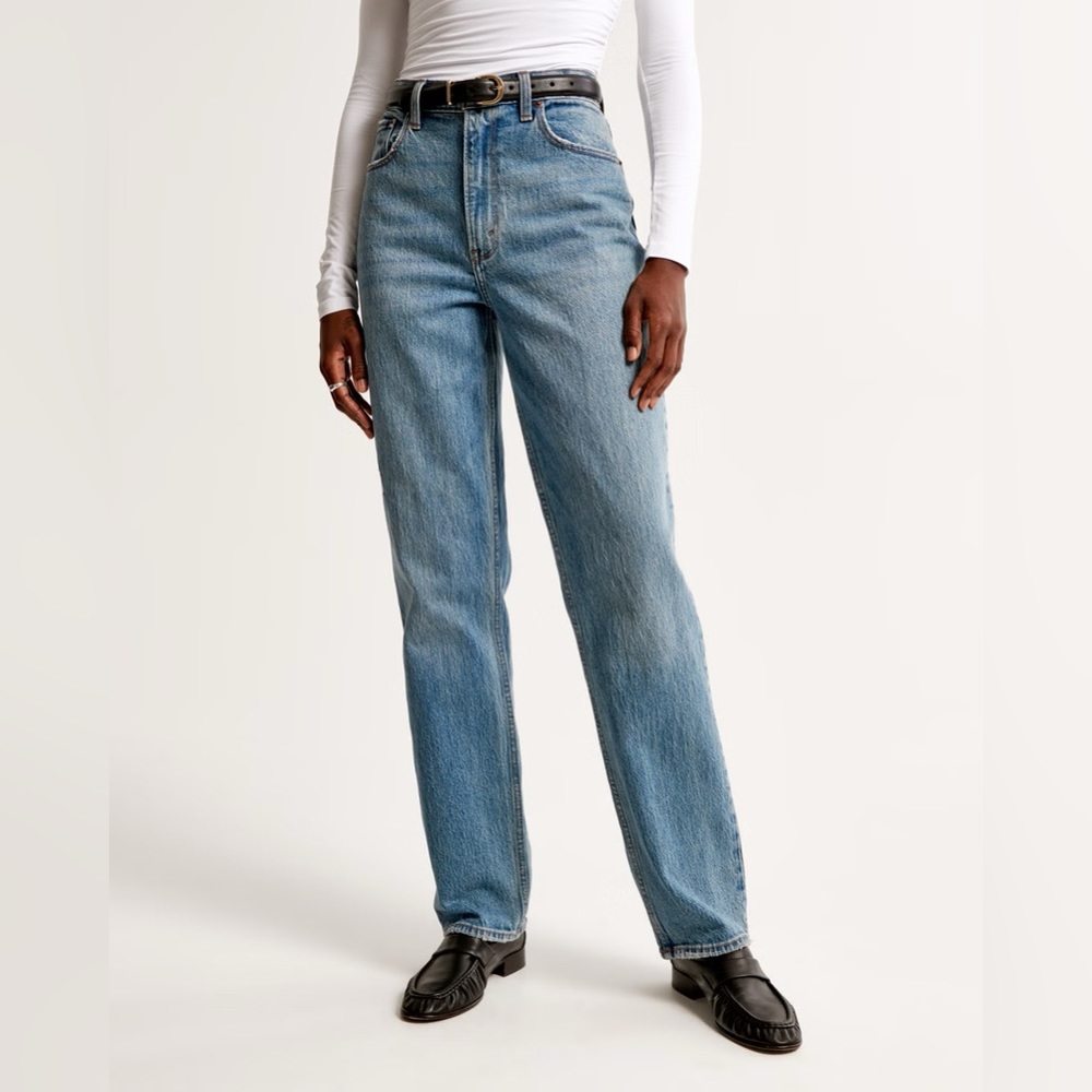 Abercrombie & Fitch 90’s Straight Ultra High Rise Jeans
